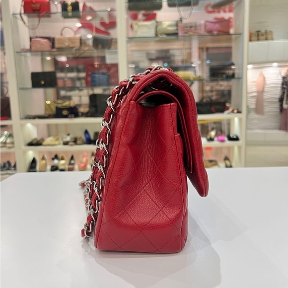 Chanel Caviar Quilted Jumbo Double Flap Red - Picture 4 of 9